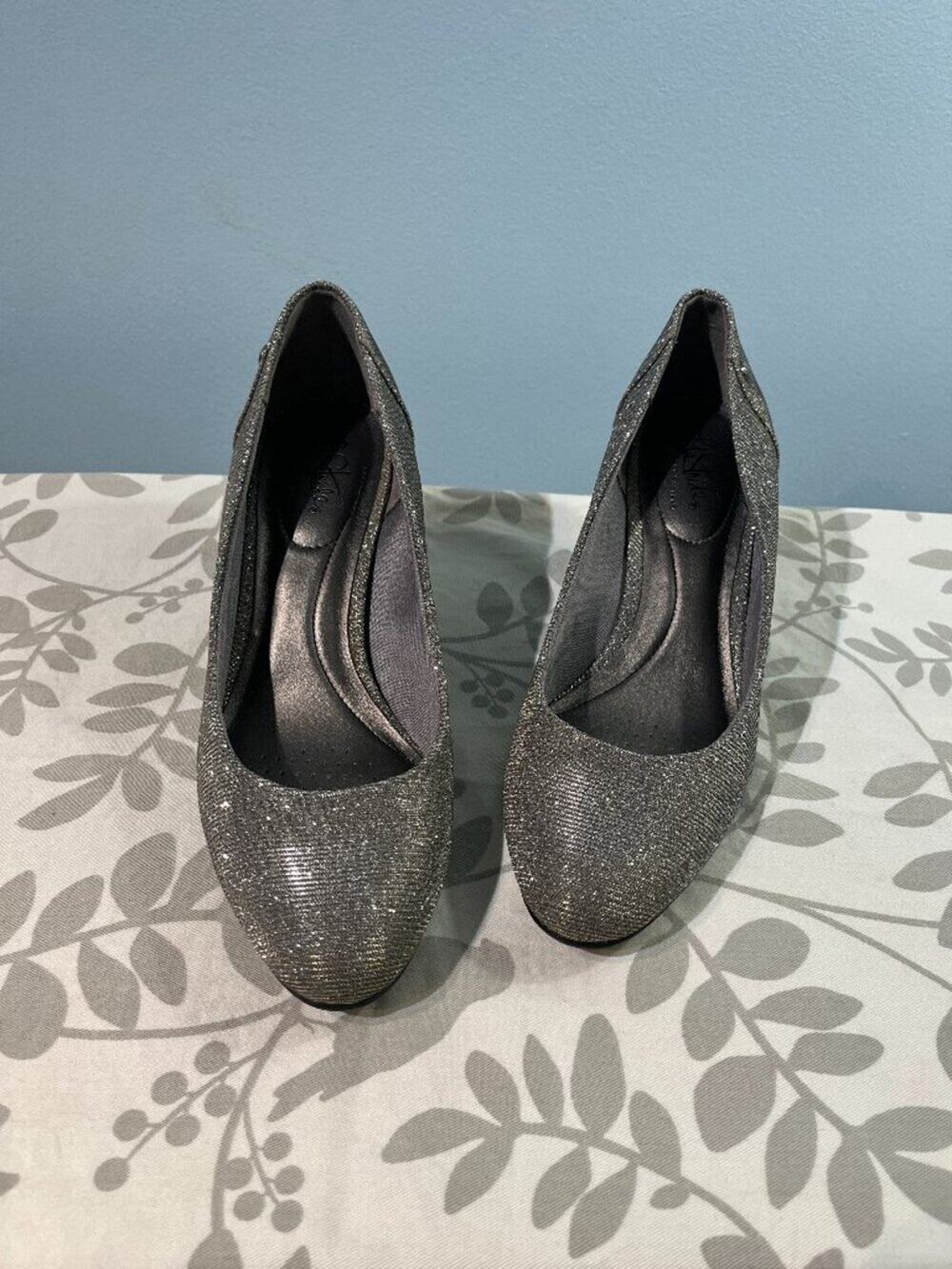 Y2K Metallic Shimmer Heels Pewter Silver Gold Lifestride comfort 9.5W
